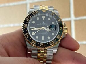 Superclone Rolex GMT-Master II 40 mm Black Dial "Zombie" 126713GRNR photo review